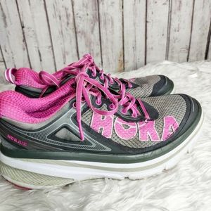 Hoka one one